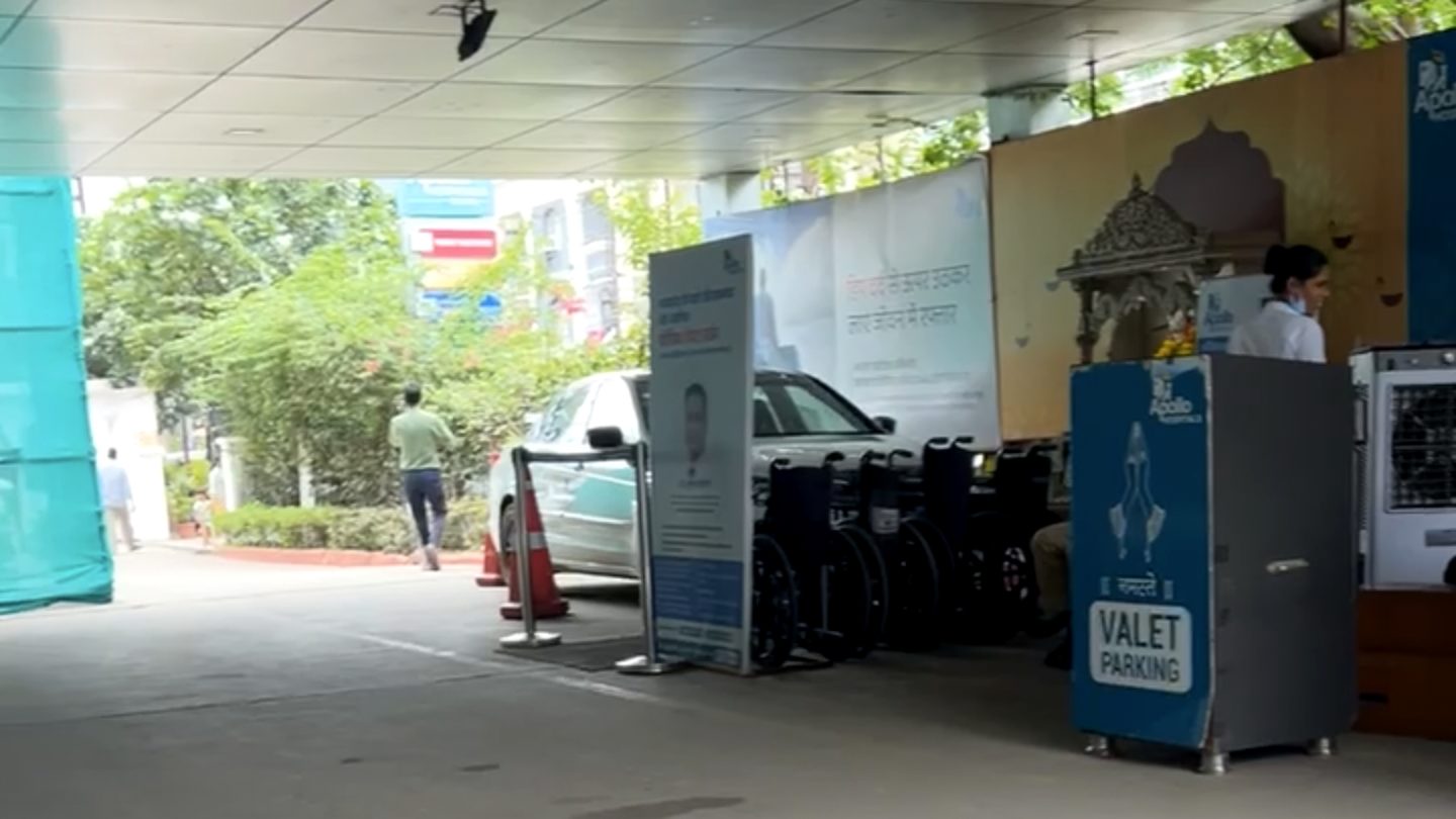 The Valzy valet desk running under the covered entrance at Apollo Hospitals, Indore